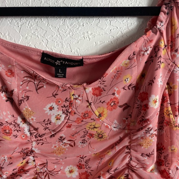 Almost Famous Floral Mesh Ruched Off The Shoulder Crop Top Sz L - Picture 2 of 4